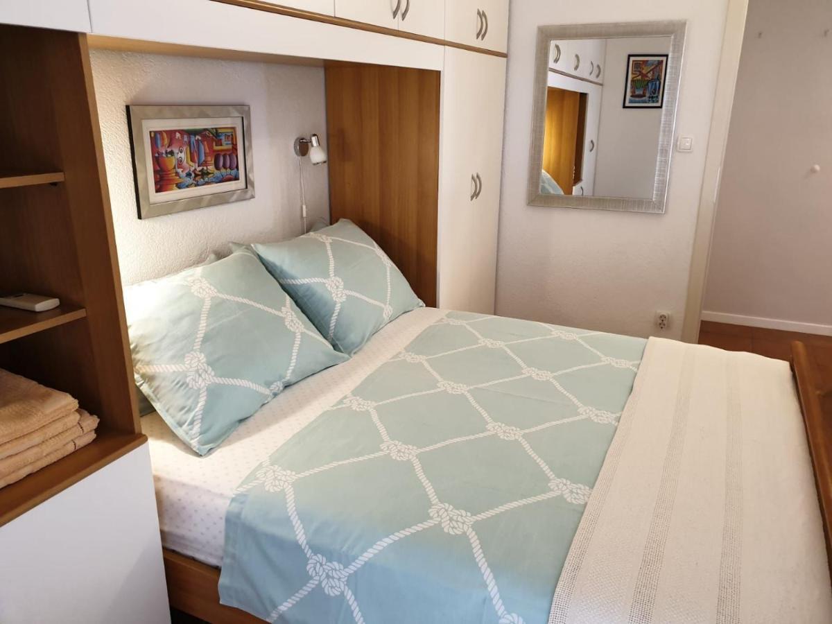 Apartments Kuzmanic 오미스 외부 사진